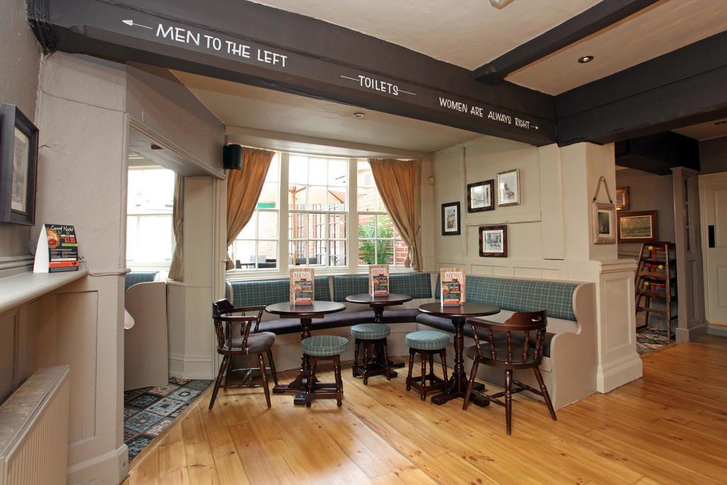 Original White Hart, Ringwood By Marston'S Inns エクステリア 写真